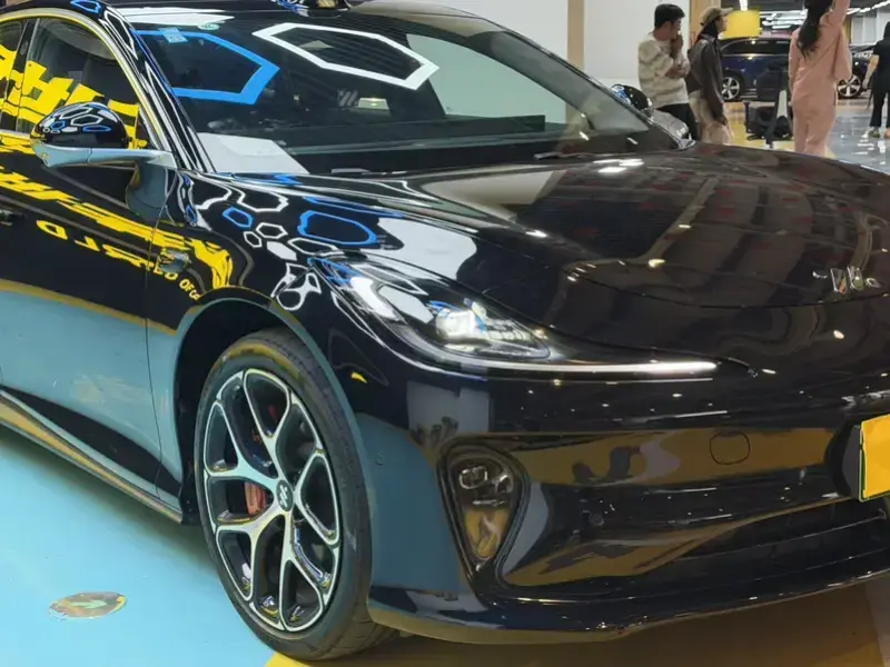 2025 IM Motors (Zhiji) L6 с пробегом 20 000 км