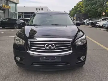 2013 Infiniti JX с пробегом 180 000 км