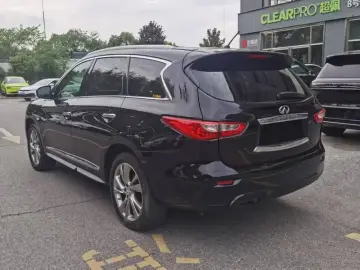 2013 Infiniti JX с пробегом 180 000 км