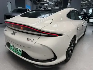 2025 IM Motors (Zhiji) L6 с пробегом 19 000 км