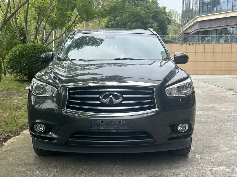 2013 Infiniti JX с пробегом 160 000 км
