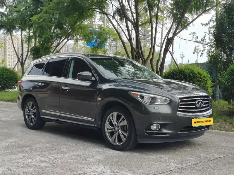 2013 Infiniti JX с пробегом 160 000 км