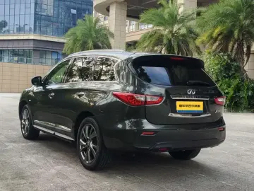 2013 Infiniti JX с пробегом 160 000 км