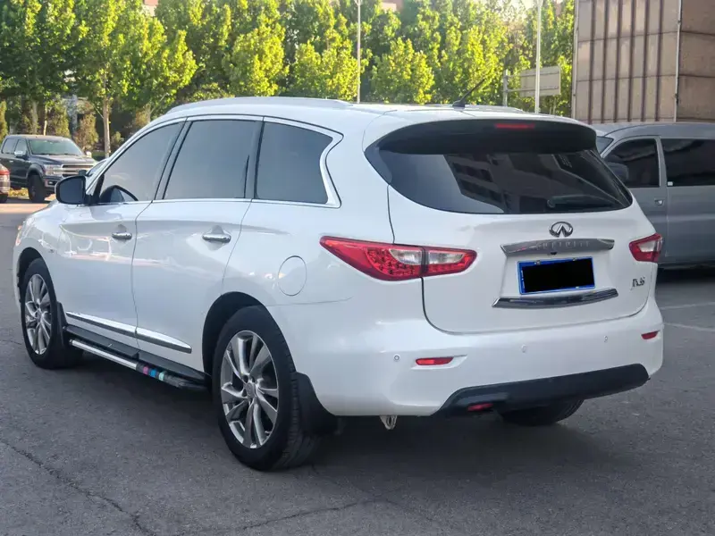 2014 Infiniti JX с пробегом 156 000 км
