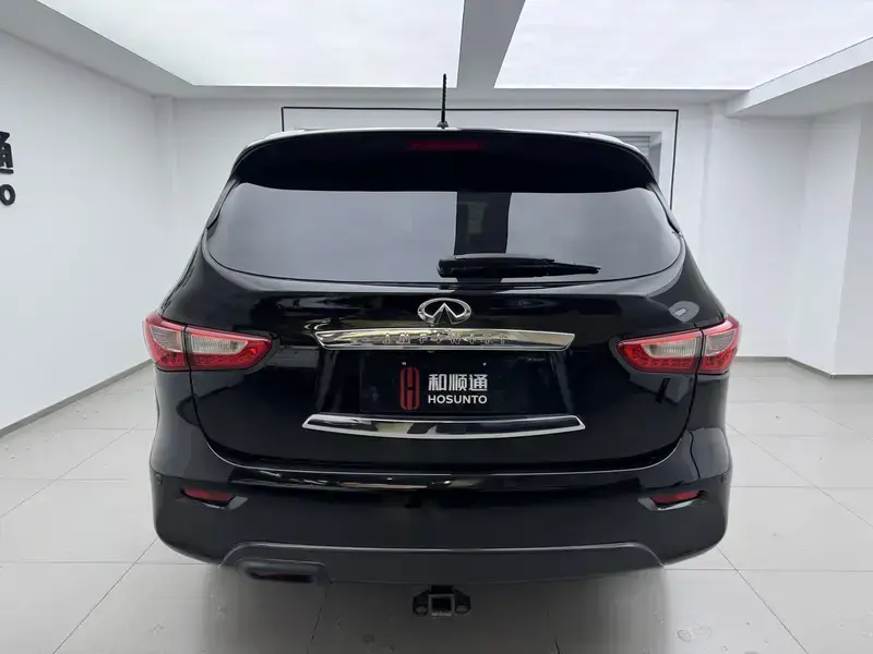 2013 Infiniti JX с пробегом 141 000 км