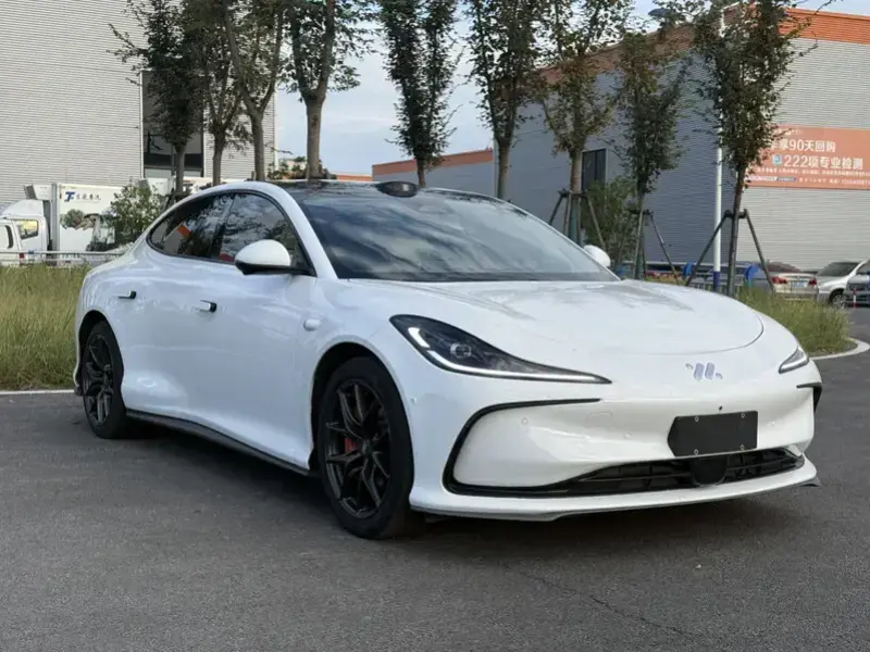 2024 IM Motors (Zhiji) L6 с пробегом 84 000 км