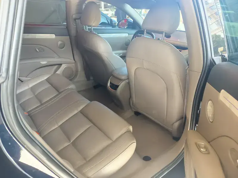 2025 IM Motors (Zhiji) L6 с пробегом 20 000 км
