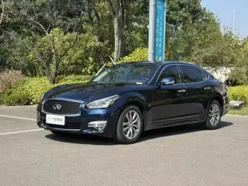 2017 Infiniti Q70 с пробегом 61 000 км