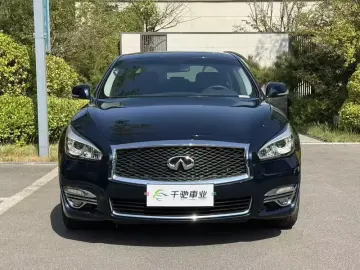 2017 Infiniti Q70 с пробегом 61 000 км