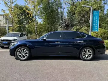2017 Infiniti Q70 с пробегом 61 000 км