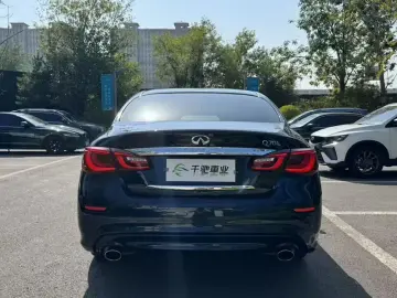2017 Infiniti Q70 с пробегом 61 000 км