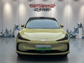 2024 IM Motors (Zhiji) L6 с пробегом 24 000 км