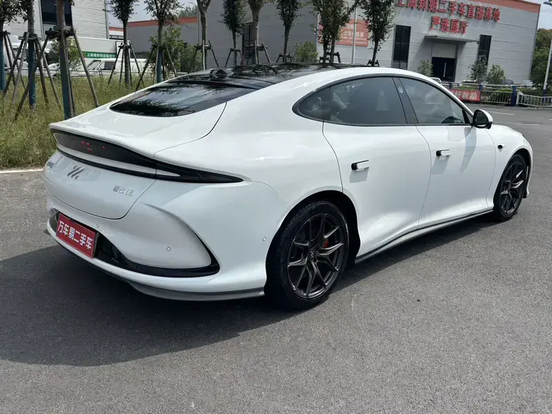 2024 IM Motors (Zhiji) L6 с пробегом 76 000 км