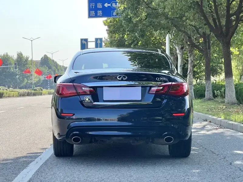 2019 Infiniti Q70 с пробегом 44 000 км