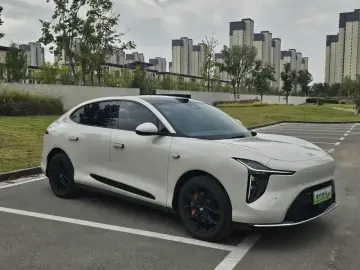 2026 IM Motors (Zhiji) LS6 с пробегом 19 000 км