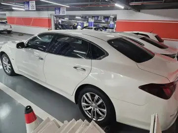 2019 Infiniti Q70 с пробегом 71 000 км