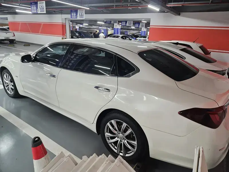 2019 Infiniti Q70 с пробегом 71 000 км