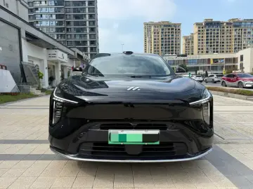 2026 IM Motors (Zhiji) LS6 с пробегом 5 000 км
