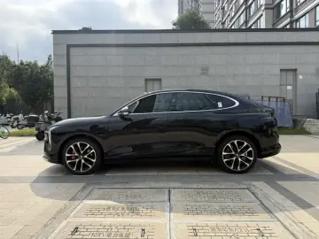 2026 IM Motors (Zhiji) LS6 с пробегом 5 000 км
