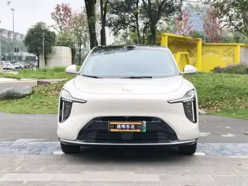 2026 IM Motors (Zhiji) LS6 с пробегом 4 600 км