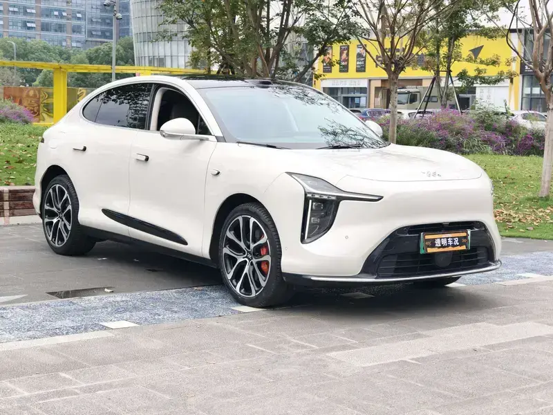 2026 IM Motors (Zhiji) LS6 с пробегом 4 600 км