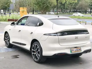 2026 IM Motors (Zhiji) LS6 с пробегом 4 600 км
