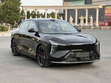 2026 IM Motors (Zhiji) LS6 с пробегом 19 900 км