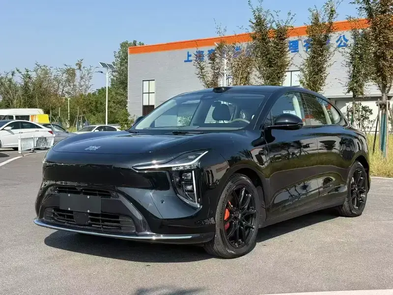 2026 IM Motors (Zhiji) LS6 с пробегом 9 000 км