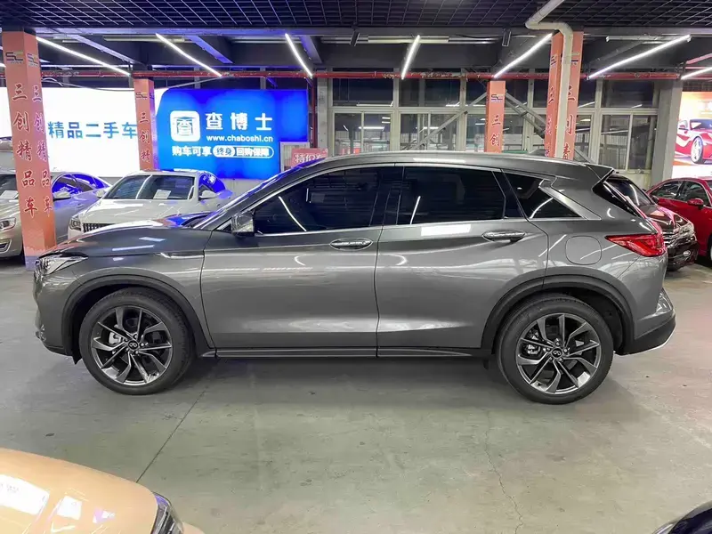 2026 Infiniti QX50 с пробегом 400 км