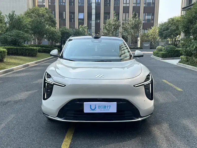 2026 IM Motors (Zhiji) LS6 с пробегом 28 000 км