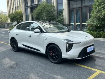 2026 IM Motors (Zhiji) LS6 с пробегом 28 000 км