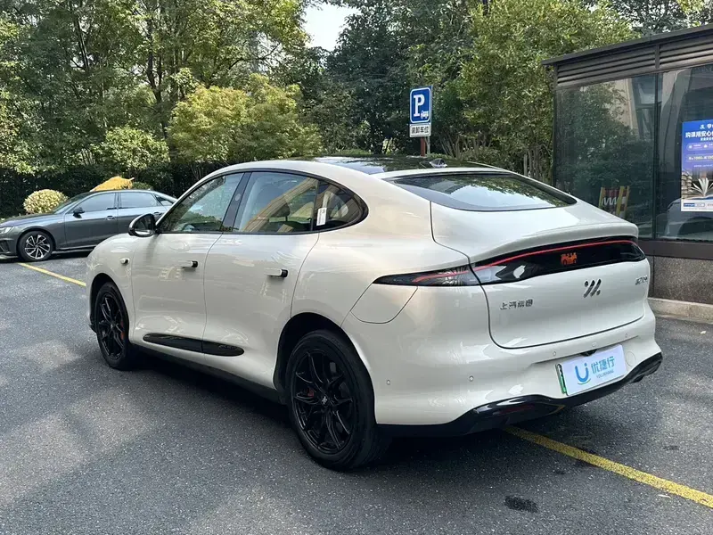2026 IM Motors (Zhiji) LS6 с пробегом 28 000 км