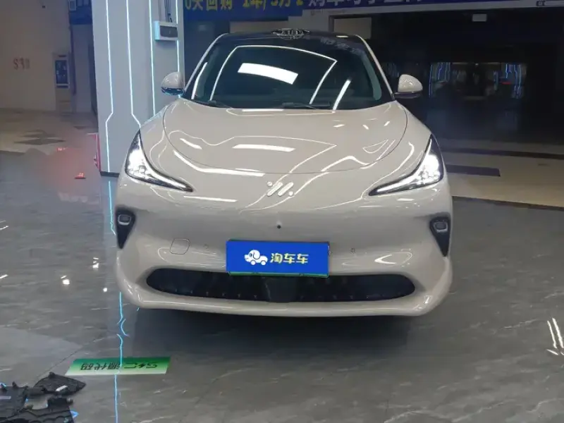 2025 IM Motors (Zhiji) LS6 с пробегом 60 000 км