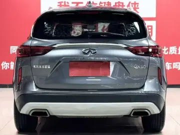 2018 Infiniti QX50 с пробегом 100 000 км
