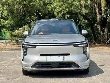 2026 IM Motors (Zhiji) LS8 с пробегом 4 000 км