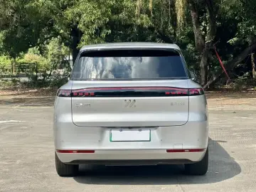 2026 IM Motors (Zhiji) LS8 с пробегом 4 000 км