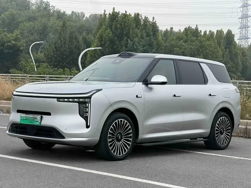 2026 IM Motors (Zhiji) LS8 с пробегом 7 000 км