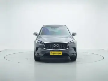 2020 Infiniti QX50 с пробегом 99 700 км