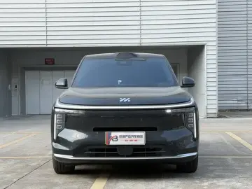 2026 IM Motors (Zhiji) LS8 с пробегом 8 300 км