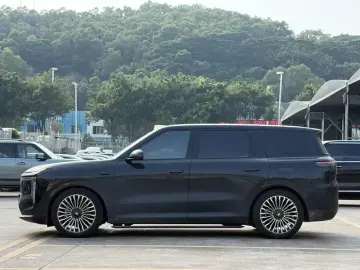 2026 IM Motors (Zhiji) LS8 с пробегом 8 300 км
