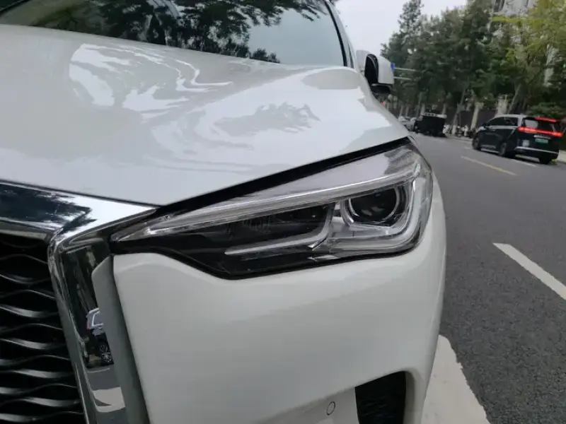 2020 Infiniti QX50 с пробегом 102 000 км