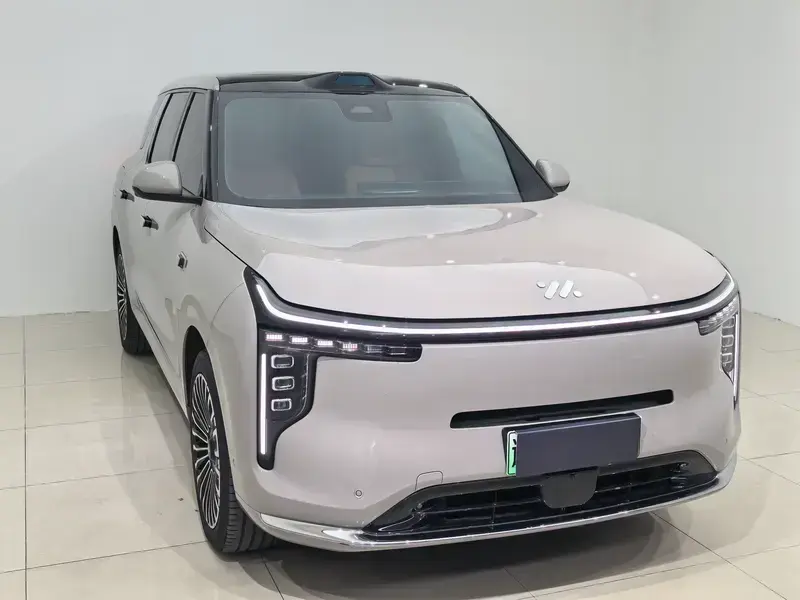 2026 IM Motors (Zhiji) LS8 с пробегом 13 000 км