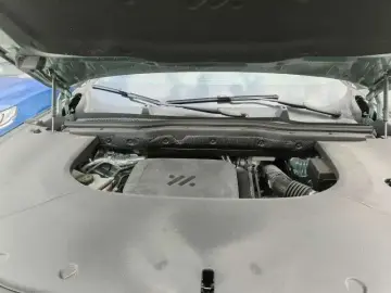 2026 IM Motors (Zhiji) LS8 с пробегом 8 500 км