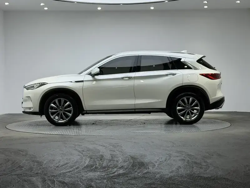 2020 Infiniti QX50 с пробегом 38 300 км