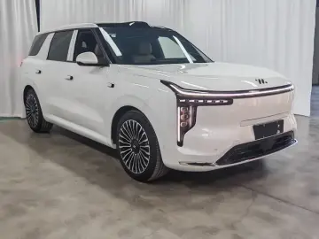 2026 IM Motors (Zhiji) LS8 с пробегом 100 км