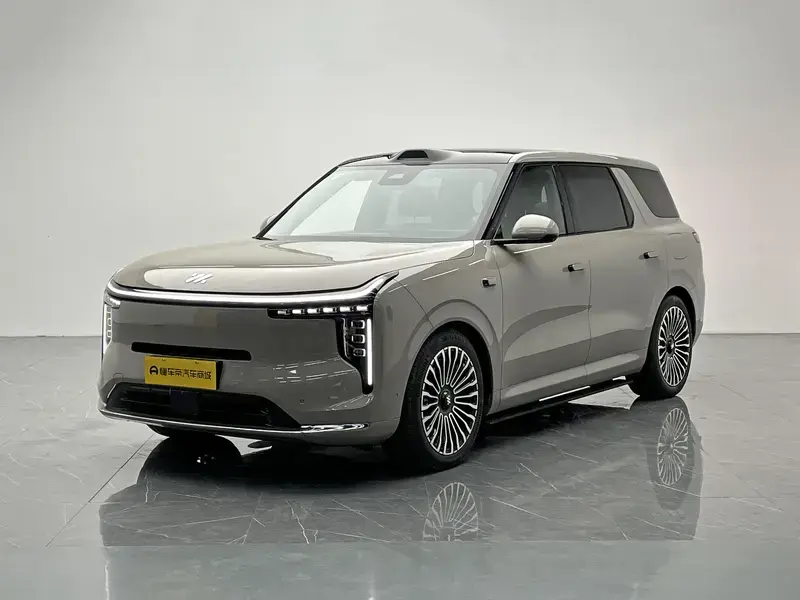 2026 IM Motors (Zhiji) LS8 с пробегом 2 600 км