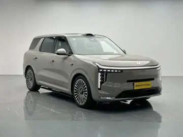 2026 IM Motors (Zhiji) LS8 с пробегом 2 600 км