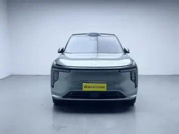 2026 IM Motors (Zhiji) LS8 с пробегом 8 300 км