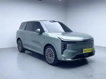 2026 IM Motors (Zhiji) LS8 с пробегом 8 300 км