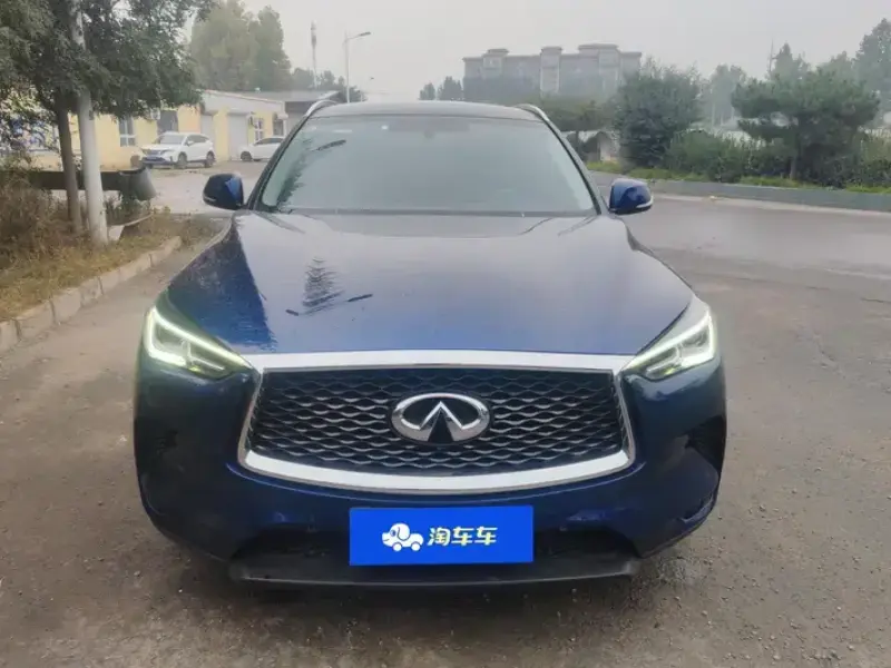 2020 Infiniti QX50 с пробегом 83 000 км